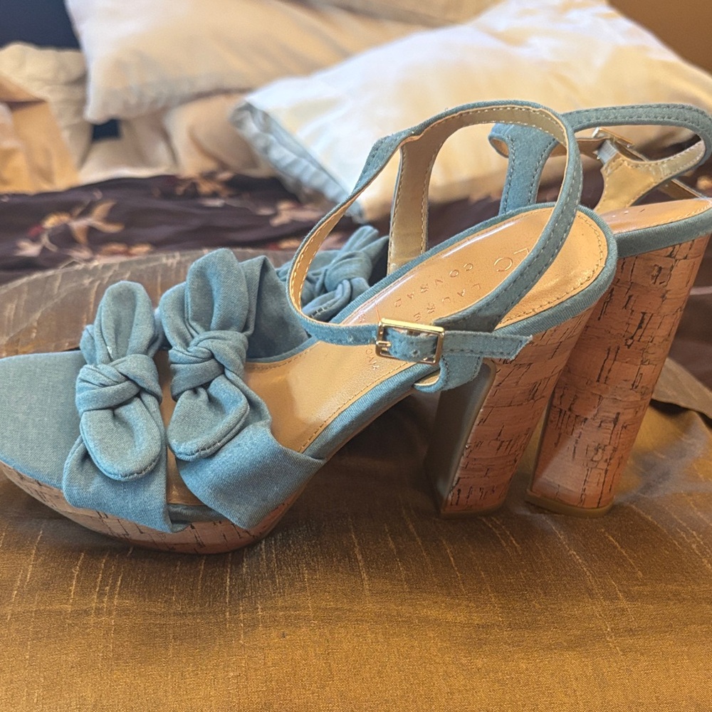 LC Lauren Conrad Sky Blue Bow Heels - Picture 5 of 9
